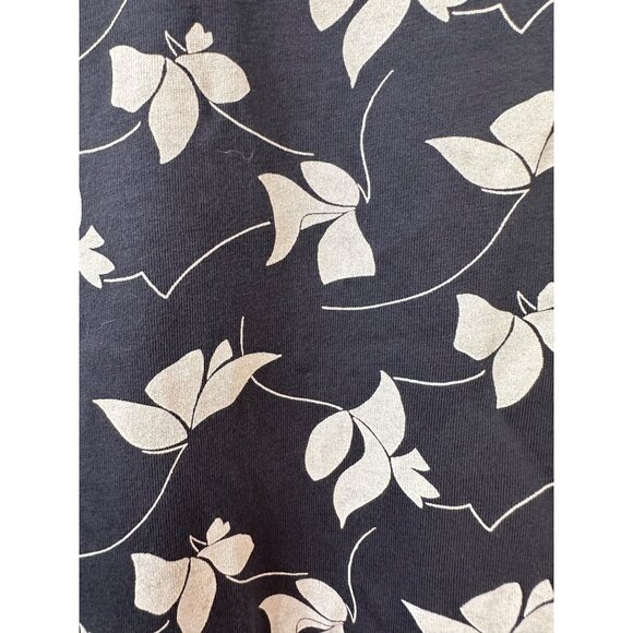 Lands End Womens Relaxed Fit V-Neck Floral Top PM Supima Cotton  Casual Comfy - Picture 6 of 8